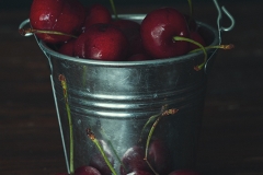 Cerezas-en-cubo