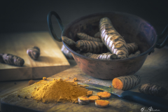 Curcuma-fresca-y-en-polvo