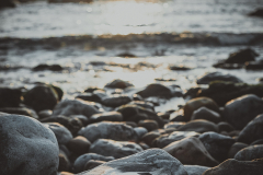 Playa-del-Cuerno-piedras