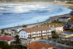 Salinas-cuartel-y-playa