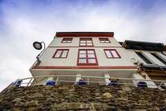 Casa-tipica-de-Cudillero-desde-abajo