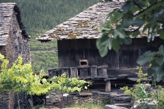 Hórreo-en-San-Emiliano-Allande