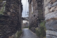 San-Esteban-de-los-Buitres-02