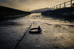 Amarre-de-barco-en-puerto