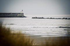 Faro-de-San-Esteban-de-Pravia-desde-la-playa