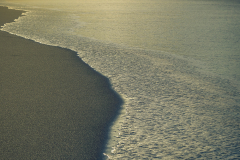 Ola-de-la-playa-de-los-Quebrantos